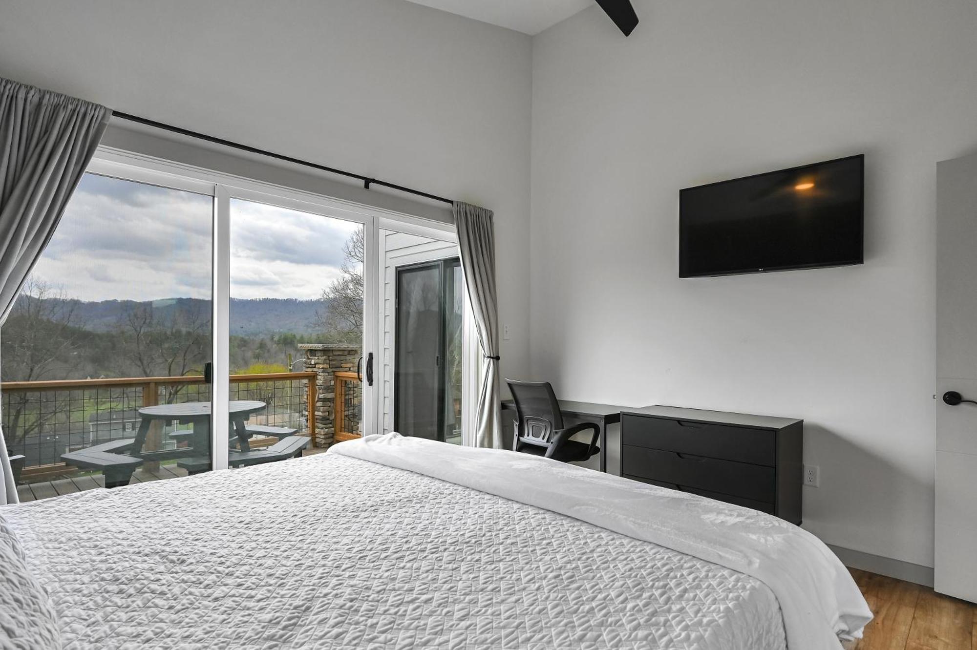 Вілла Mon Tresor, Modern Mountain Views With Deck Вівервілл Екстер'єр фото